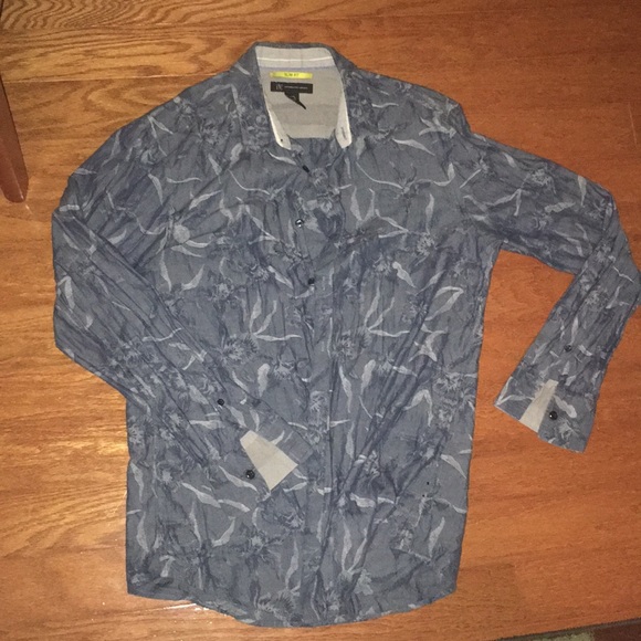 Muted Floral Print Button Up - Picture 4 of 4